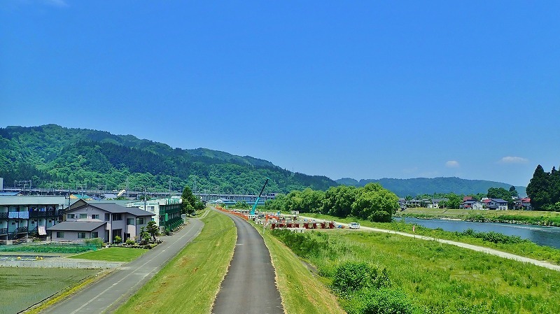 護岸ブロック作っています_c0336902_22040334.jpg