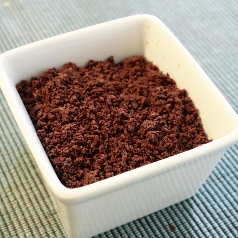 カカオ豆からチョコづくり!おまけのチロルチョコも_c0060143_15215068.jpg