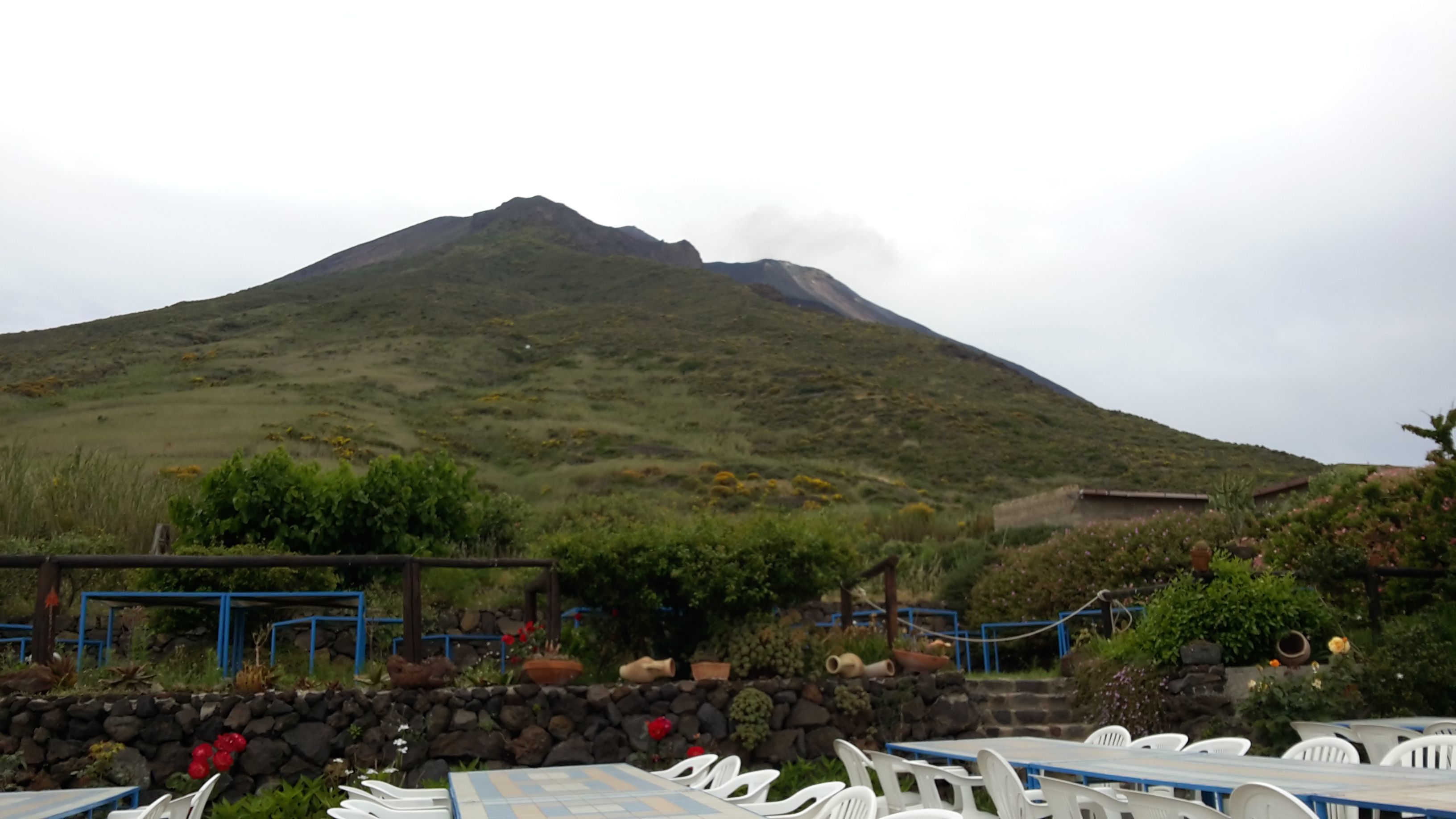 ストロンボリ島_d0110650_23400099.jpg
