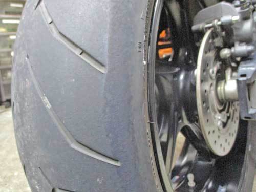 K西サン号 CBR1000RR（SC59）のタイヤ交換やその他モロモロで