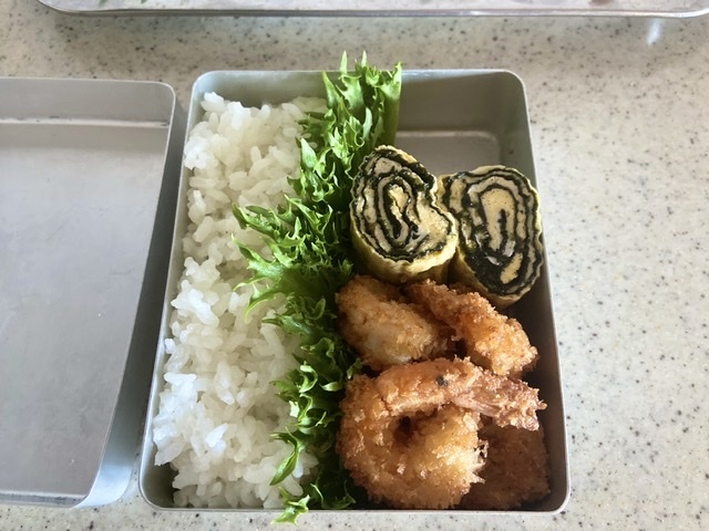 今日のお弁当［エビフライ］_d0327373_11125935.jpeg