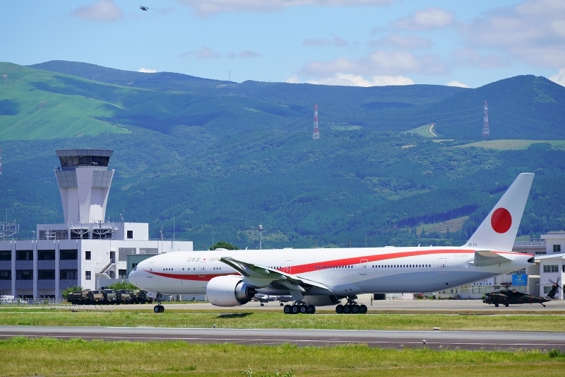 熊本空港に政府専用機がやって来た！_b0123359_20235608.jpg