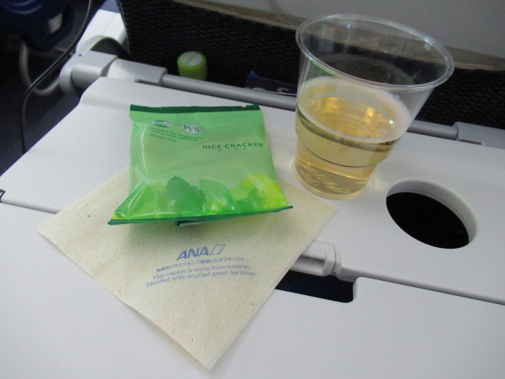 NH215機内食☆行きはカレー攻め!_c0212604_20395362.jpg