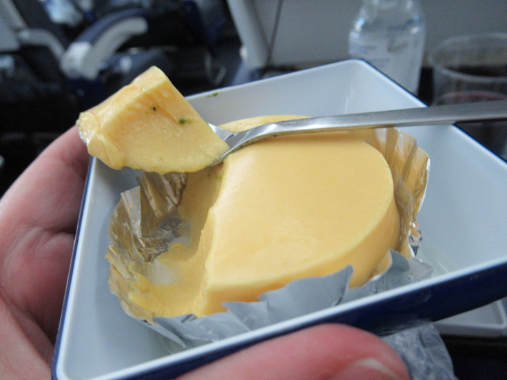 NH215機内食☆行きはカレー攻め!_c0212604_2044286.jpg