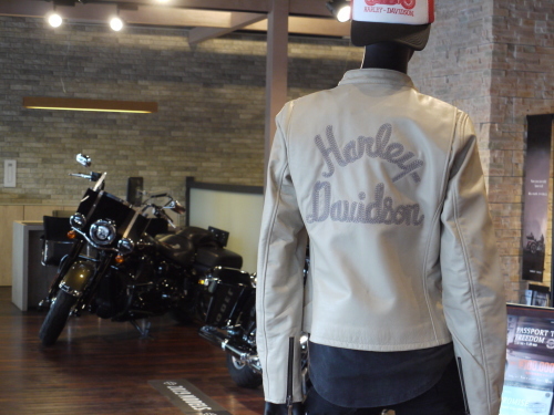 店頭展示販売中【HDウエア】ご紹介_b0317459_17091932.jpg