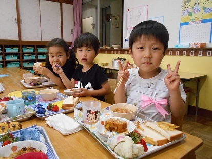 6月生まれの誕生会 パート2_c0212598_14341308.jpg
