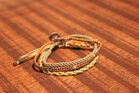 グアテマラ伝統の「wakami」 大人な雰囲気の\"Bracelet\" ご紹介_f0191324_07510659.jpg