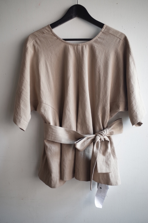 QUINOA BOUTIQUE◆コットンリネン リボンBlouse◆_e0269968_13332956.jpg