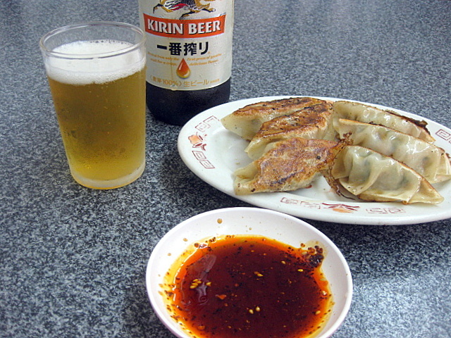 台湾料理 桃園 の手羽唐揚げ 阪神今津駅 ジミヘンのおいしいもの探し
