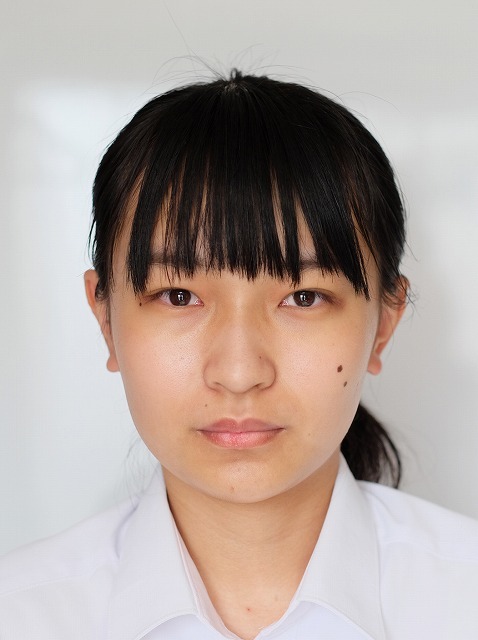 証明写真の表情に納得してる?_f0221724_10234140.jpg