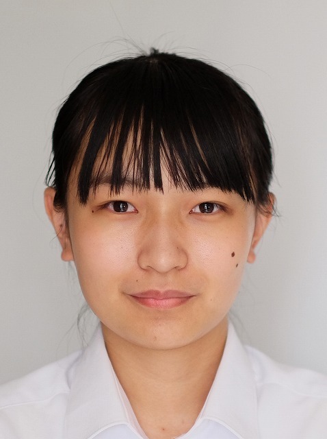 証明写真の表情に納得してる?_f0221724_10234202.jpg