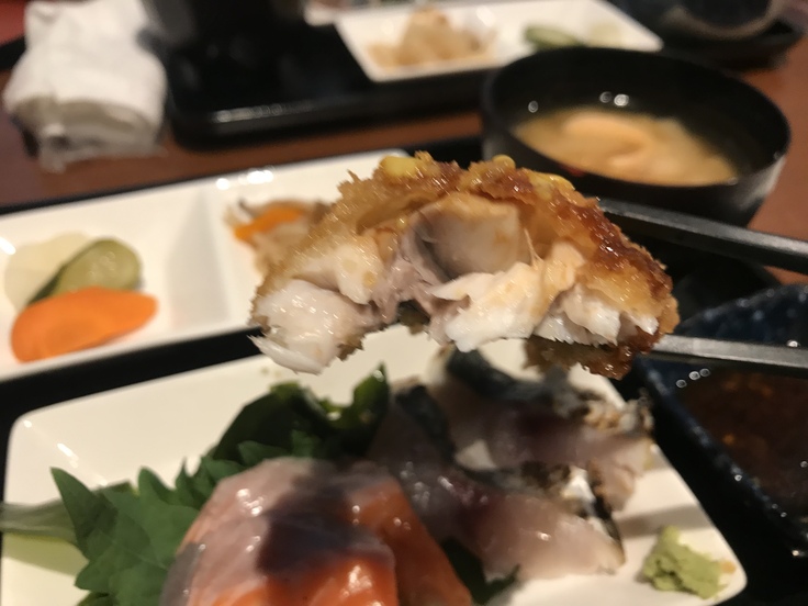 お刺身とアジフライの定食@ふらんこ(立川)_c0212604_12304261.jpg