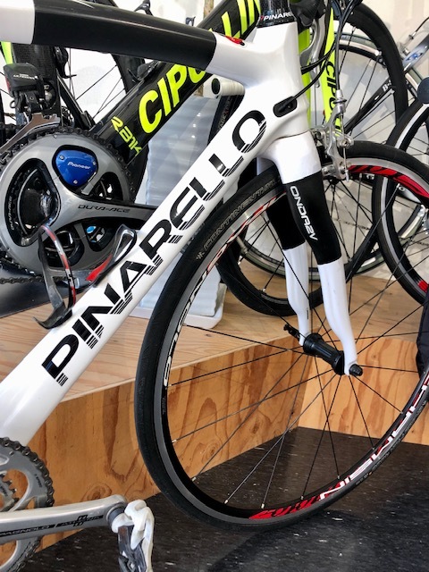 【販売中】PINARELLO RAZHA カンパ アテナ仕様_d0338933_17001412.jpg