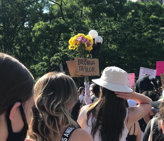 NY再開!警官による黒人殺害事件と、新しい世代が率いる「ブラックライヴズ・マター」_c0050387_15324913.jpeg