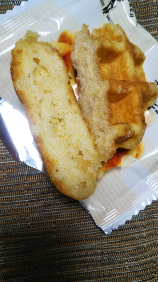 ローソン マチカフェ さくふわ食感のベルギーワッフル_f0076001_21265249.jpg