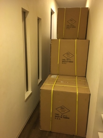 ボンネビルタンク素材入荷_a0139843_21344892.jpg