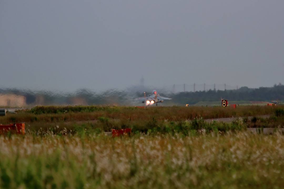 戦闘機_e0403850_20222125.jpg