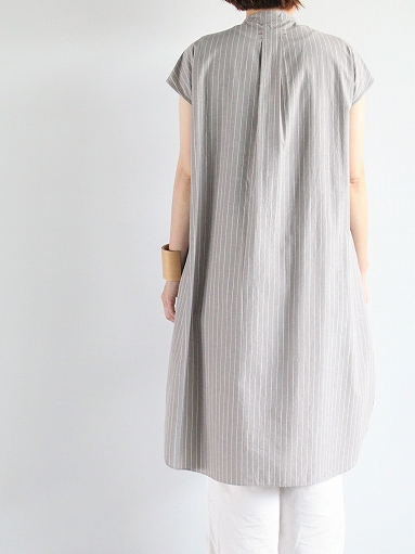 unfil　striped cotton & silk - poplin sleeveless long shirt / grey_b0139281_12253764.jpg