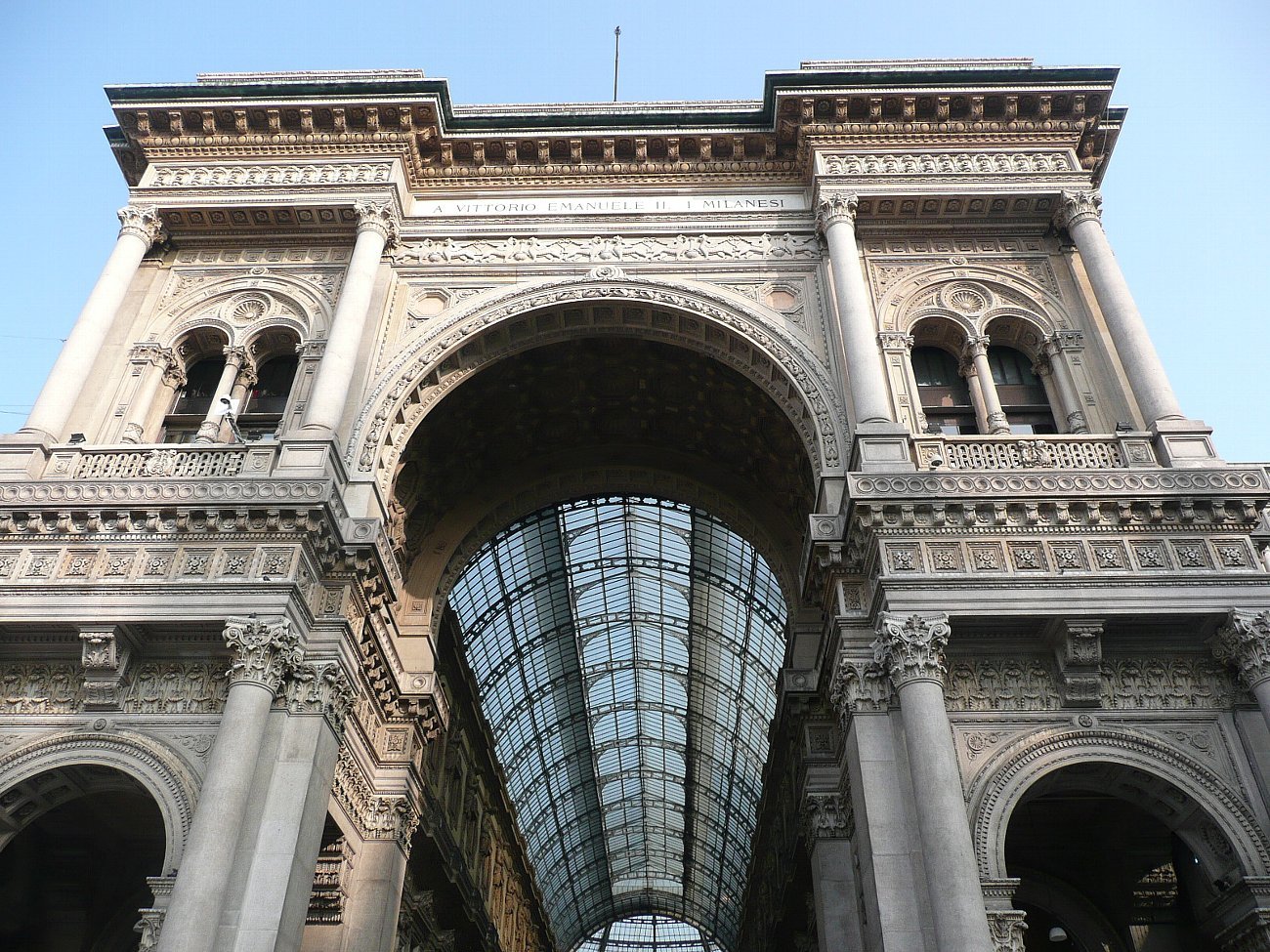 ミラノのガッレリアと大聖堂 レトロな建物を訪ねて