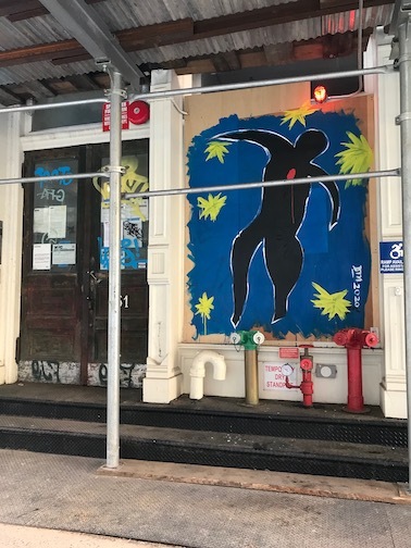 アートで蘇るNYの街角!さすがアレキサンダーワンはオシャレだった!_c0050387_15402517.jpeg