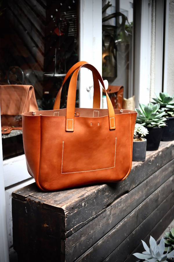 leather tote_b0172633_20395564.jpg