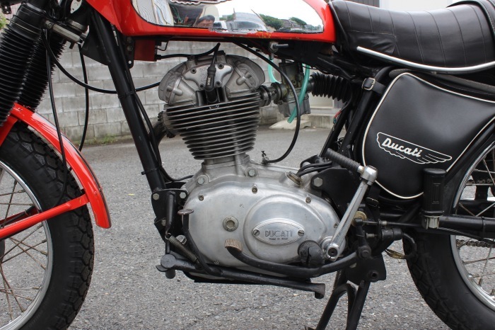 DUCATI 250 SCRAMBLER 入荷_a0208987_16295376.jpg