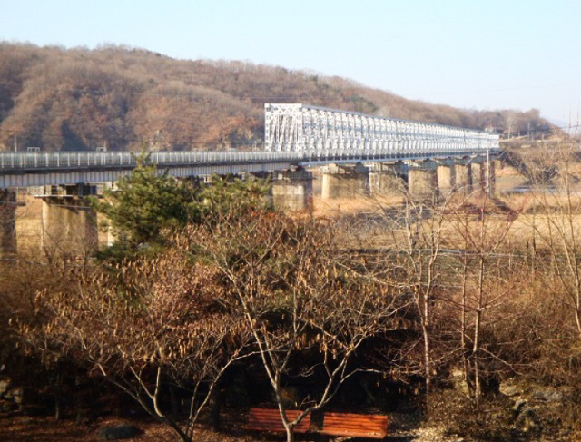 韓国南北境界地_f0346196_19501000.jpg