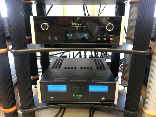 McIntosh プリアンプ&パワーアンプ試聴できます。 : クリアー