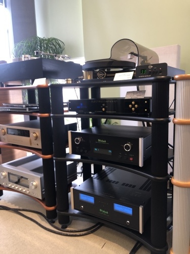 McIntosh プリアンプ&パワーアンプ試聴できます。 : クリアー