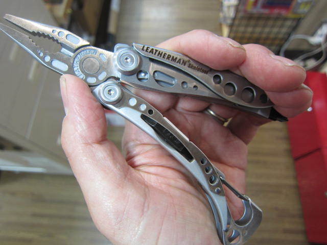 緊急入荷!レザーマンの超得セット!!_d0198793_19420970.jpg