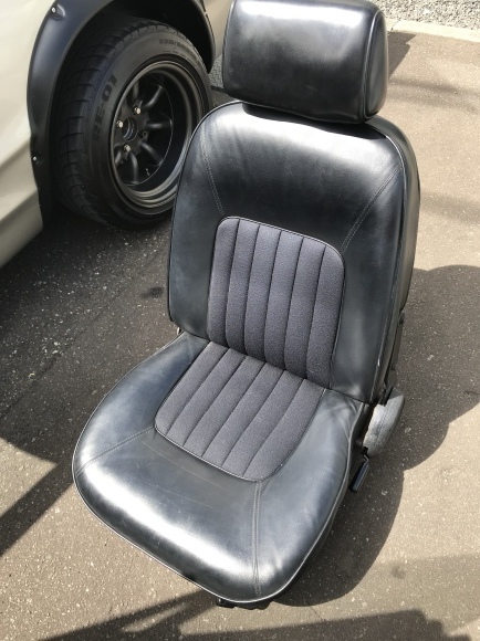 フロントのシート交換 ハコスカの整備 Takasaki日記