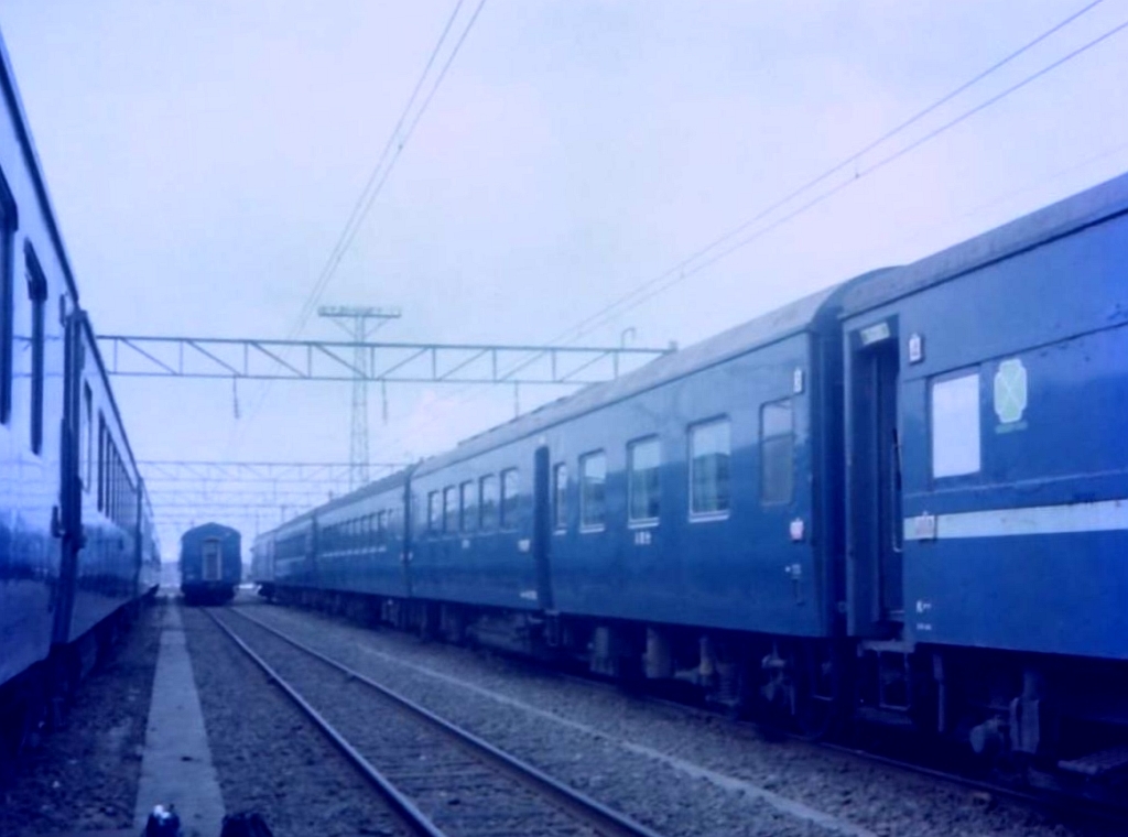 1977年3月札幌運転区にてオロハネ10 505_f0203926_21574604.jpg
