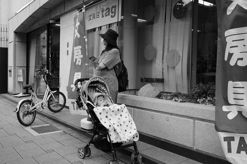 道行く人々_e0374932_07304413.jpg