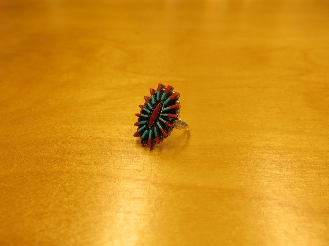 \"Zuni turquoise & coral needle point ring(Carla Laconsello)\"ってこんなこと。_c0140560_08224077.jpg