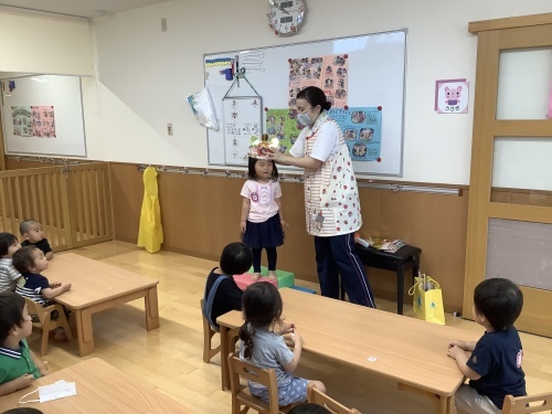 4月,5月,6月生まれのお誕生会(1・2歳児)_c0352066_16351294.jpg