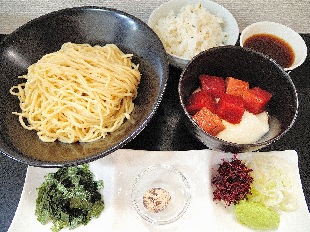 自家製麺 SHIN(新)@反町_c0395834_22441189.jpg
