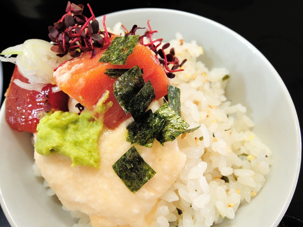 自家製麺 SHIN(新)@反町_c0395834_22460374.jpg