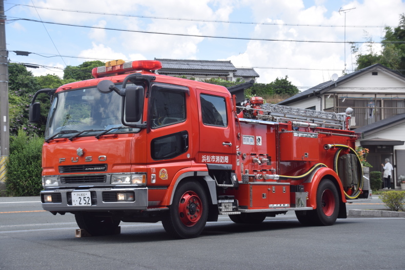 浜松市消防局 水槽付ポンプ車 引退済 どらごん撮影記 浜松市消防局 水槽付ポンプ車 引退済 どらごん撮影記