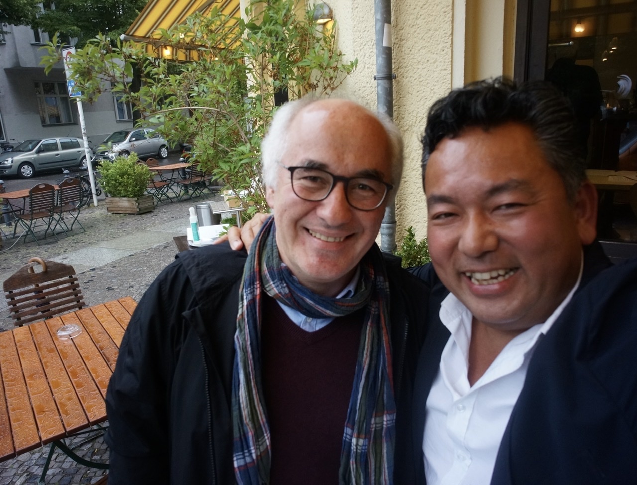 親友グスティとベルリン最高の店で。_c0180686_22081682.jpeg