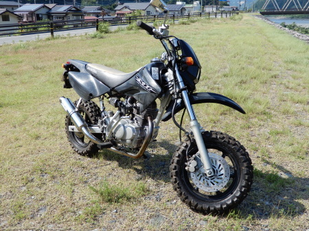 XR50モタードの構造変更 : 思いのままに・・日々遊々 XR50モタードの構造変更 : 思いのままに・・日々遊々