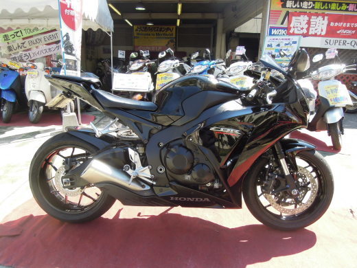 CBR1000RRのワンオーナーですよ!ですやん!_f0056935_16572276.jpg