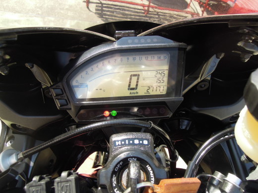 CBR1000RRのワンオーナーですよ!ですやん!_f0056935_16575799.jpg