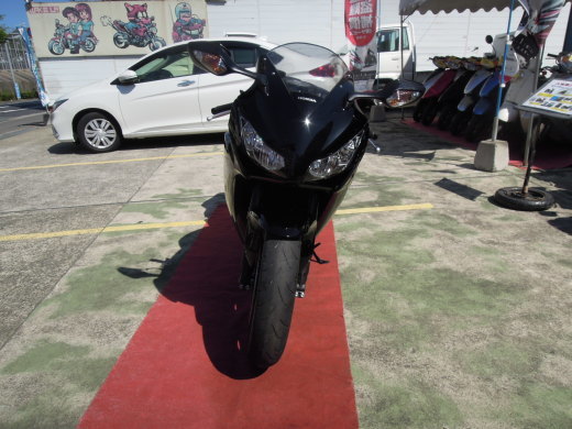CBR1000RRのワンオーナーですよ!ですやん!_f0056935_16583577.jpg