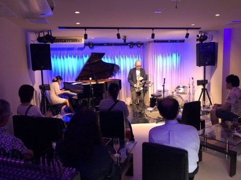 広島 ジャズライブ カミン Jazzlive Comin本日6月23日のライブ_b0115606_12232615.jpeg