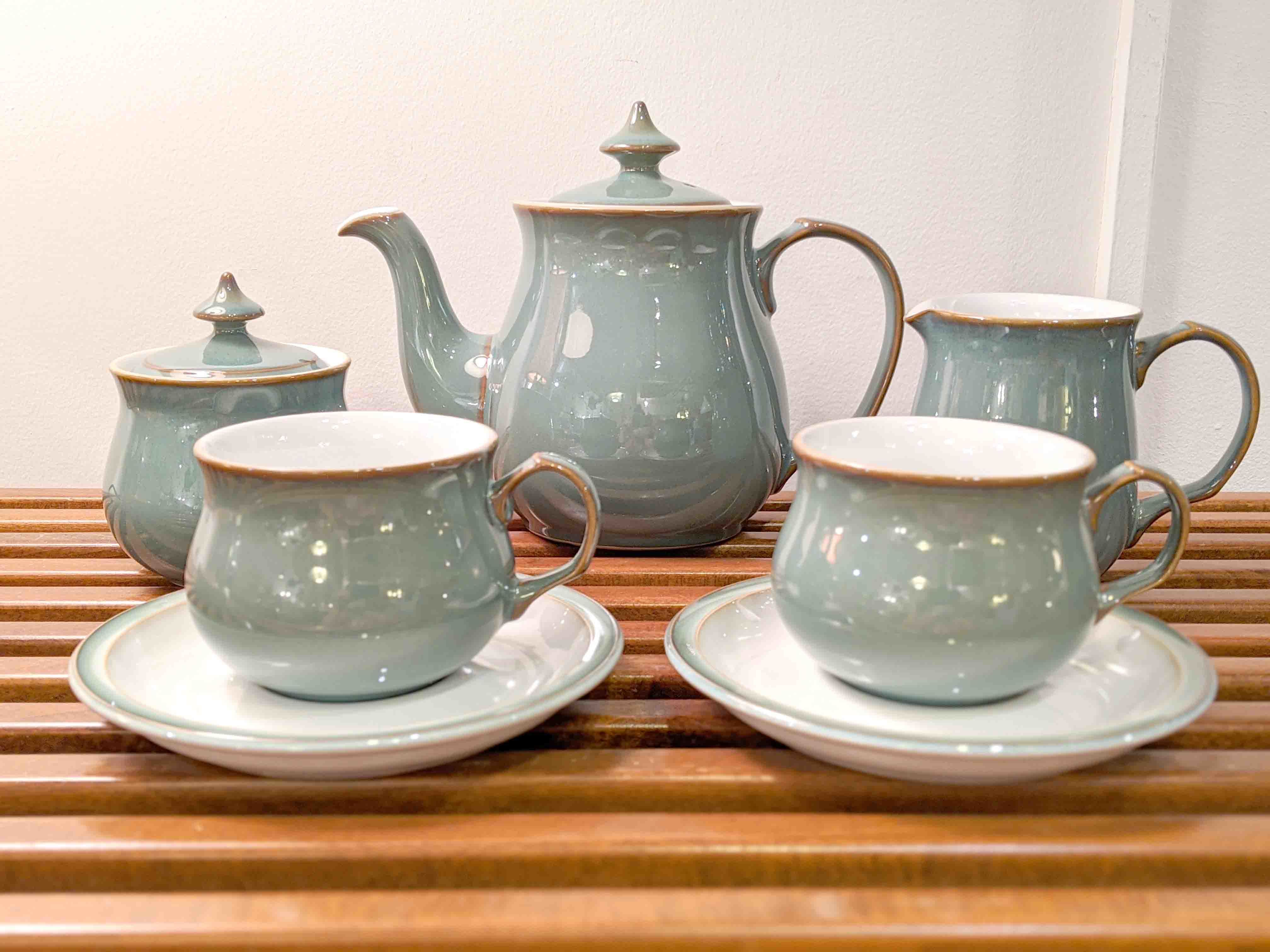 イギリス製ストーンウェア Denby デンビー社 Regency Green リージェンシーグリーン ティーセット が入荷しました 目黒区 英国食器 出張買取 Resale Loop 目黒区 祐天寺 中目黒 のリサイクルショップ イギリス製ストーンウェア Denby デンビー社 Regency Green リージェンシーグリーン ティーセット が入荷しました 目黒区 英国食器 出張買取 Resale Loop 目黒区 祐天寺 中目黒 のリサイクルショップ