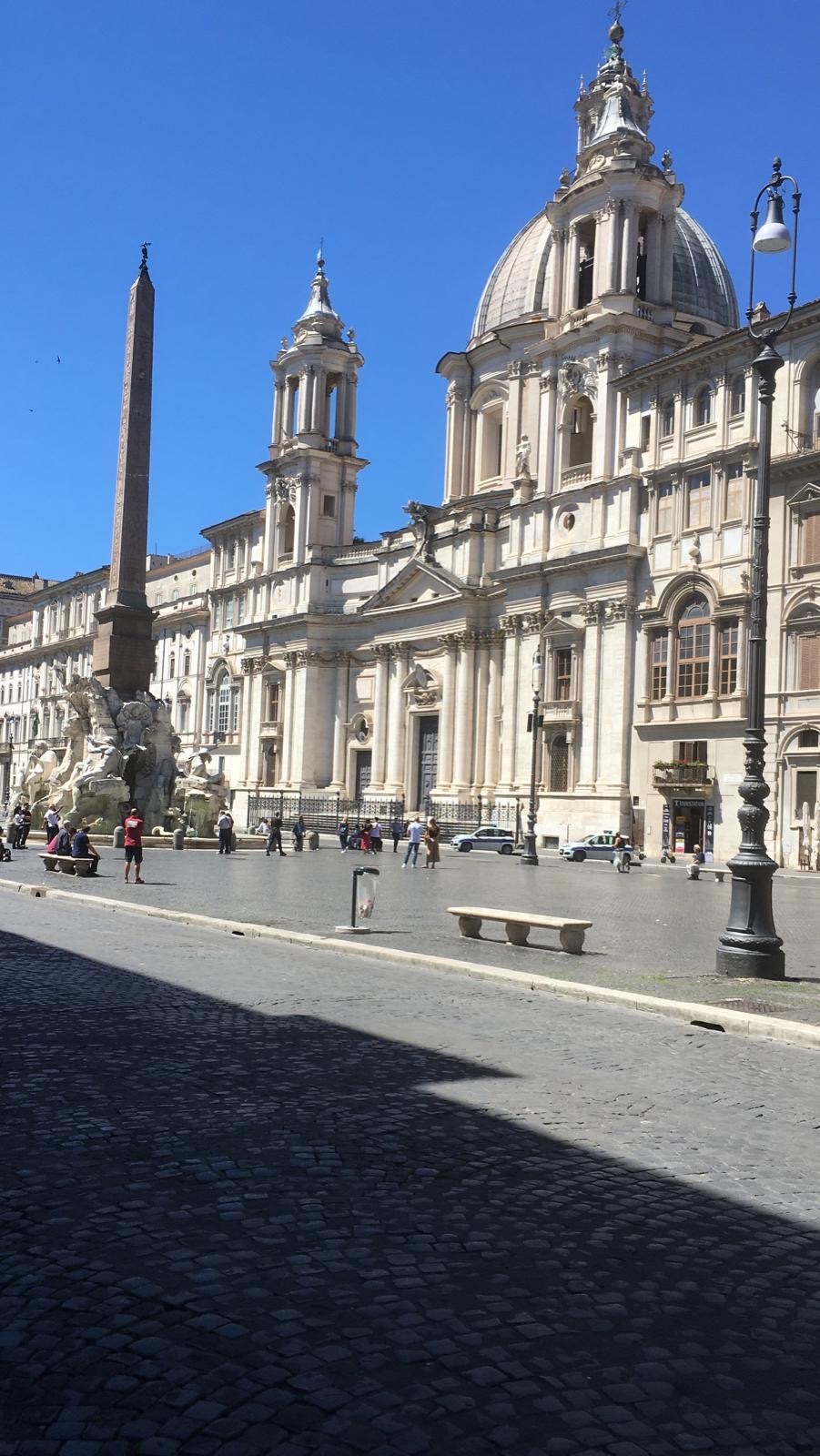 イタリアはまだまだ感染がおさまっていない様子_a0129711_14074737.jpg