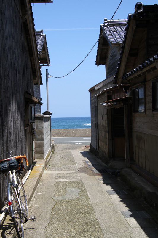 またまた海が見たくなったので。。。。。_d0383596_23423814.jpg