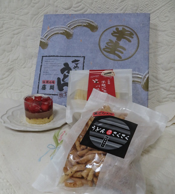 アリスパティシエからの贈り物_f0346196_22233376.jpg