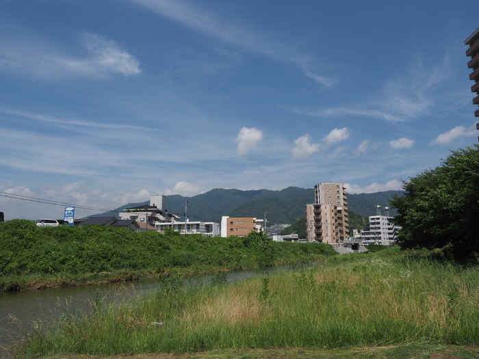 八幡からの青空_c0116915_23505499.jpg