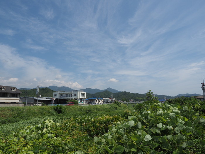 八幡からの青空_c0116915_23520188.jpg
